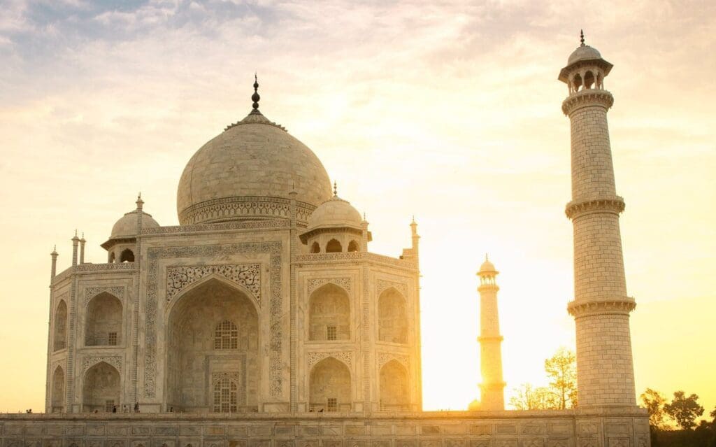 Taj Mahal Is Made Up Of Which Rock